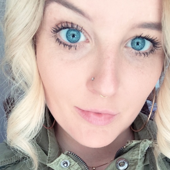 Hi! I’m Hannah! - Picture 3 of 4